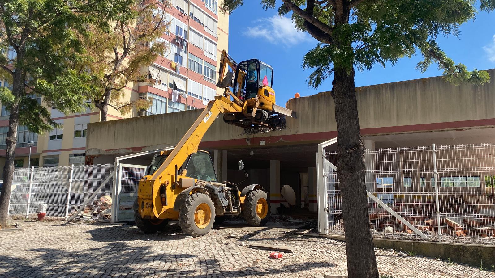 Excavator Cascais Sintra